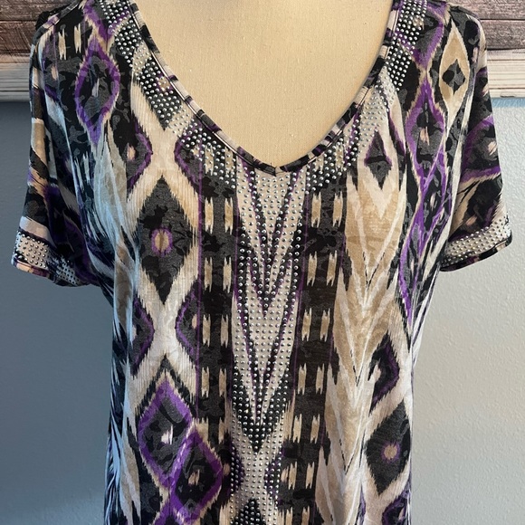 ♥️Beach Inc. Woman’s Cold Shoulder Top with Rhinestones Size Large - Picture 4 of 9